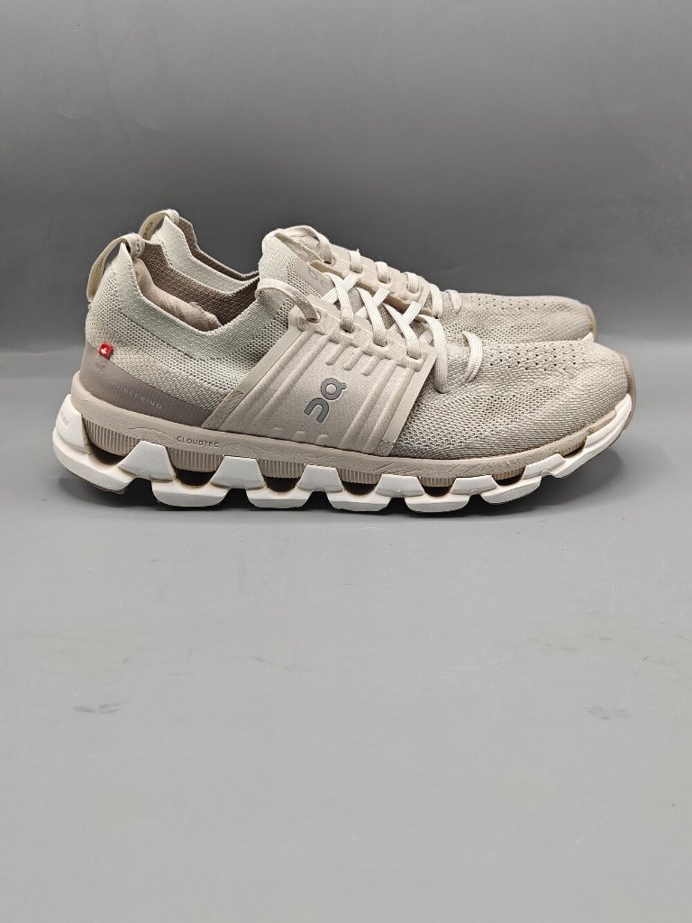 ON CLOUDSWIFT 3 RUNNING SHOES WOMEN'S SIZE 9.5 PEARL FOG 3WD10451020 pre-owned - Picture 1 of 13